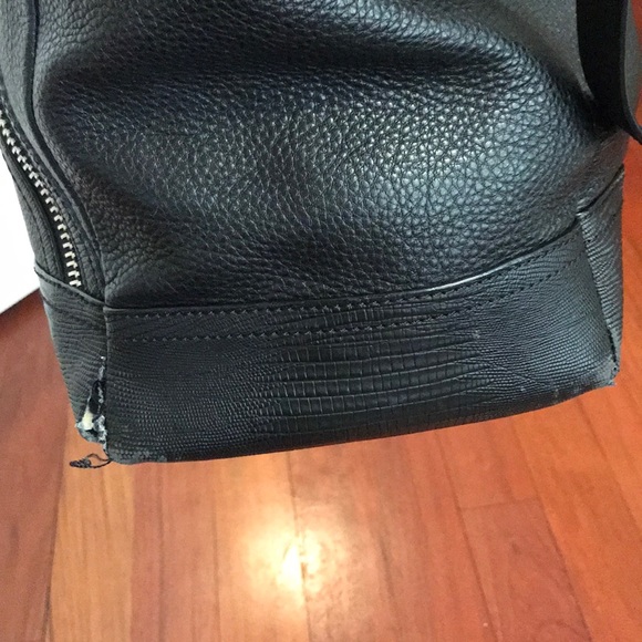 DOLCE VITA Black Leather Embossed Handbag/Satchel - Picture 3 of 8